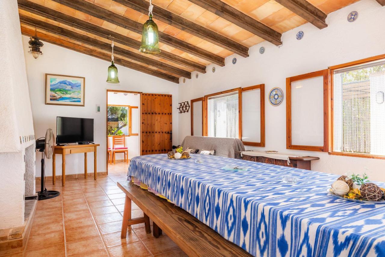 הוילה קאלה בונה Sa Casa Des Pintor Miquel Vives 213 מראה חיצוני תמונה