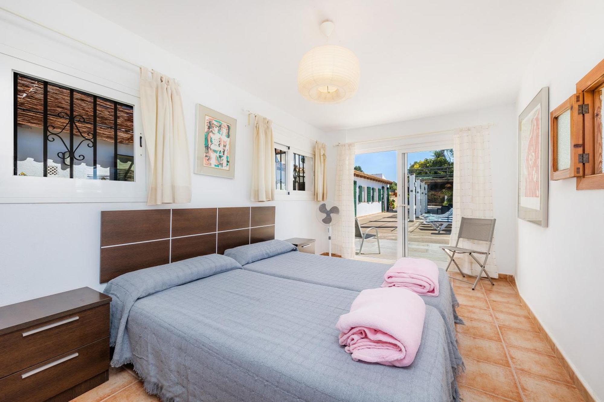 הוילה קאלה בונה Sa Casa Des Pintor Miquel Vives 213 מראה חיצוני תמונה